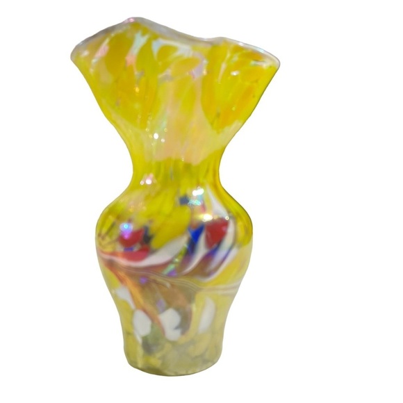 Aurene Rainbow AOWL Art Glass Vase Yellow 8” Height 5” Wide Made In Poland - Picture 4 of 8